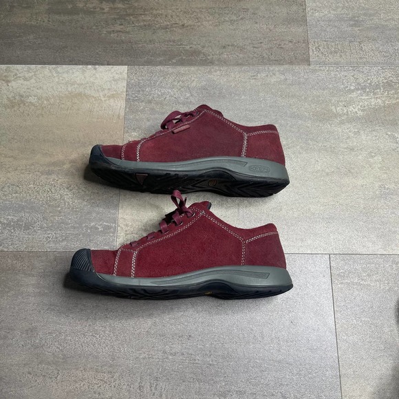 SOLD Keen Reisen Womens Shoes 9 - Picture 3 of 4